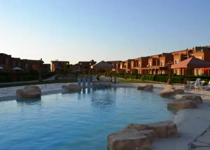 Palermo In Marina Wadi Degla Ain Sokhna With 250 Sqm Private Garden & Near To The Дом отдыха *
